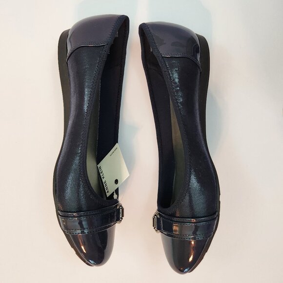 NWT -- Anne Klein Women's Navy Flat, Cushioned Insole, 8.5Wide, Flexible Sole - Picture 3 of 7